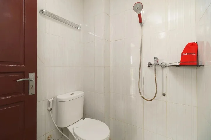 Петумбак: RedDoorz Plus near Kualanamu International Airport 2