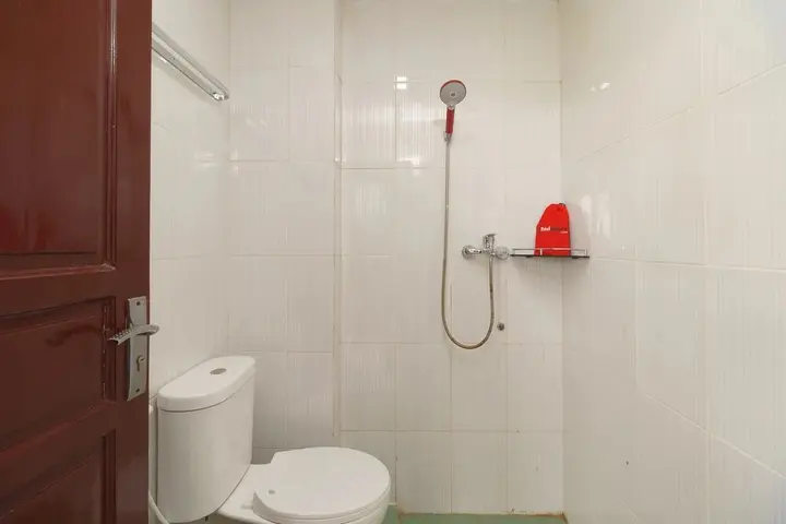 Петумбак: RedDoorz Plus near Kualanamu International Airport 2