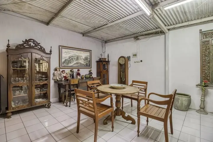 Батуретно: RedDoorz Hostel near Adisucipto Airport Yogyakarta