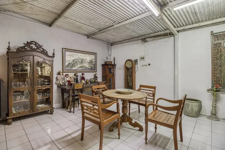 Батуретно: RedDoorz Hostel near Adisucipto Airport Yogyakarta