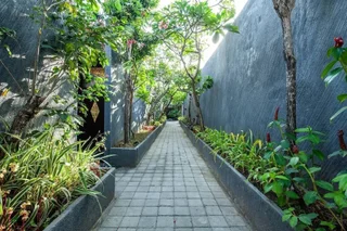 Кута: 8-BR Private Pool Villa Walk to Seminyak Beach