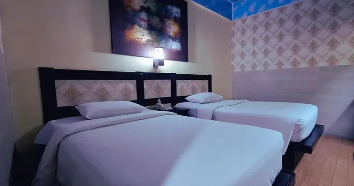 Дюмай: Hotel K77