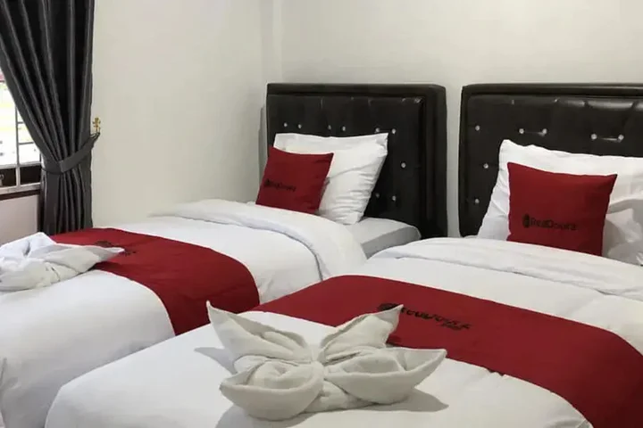 Петумбак: RedDoorz near CitraLand Gama City Medan