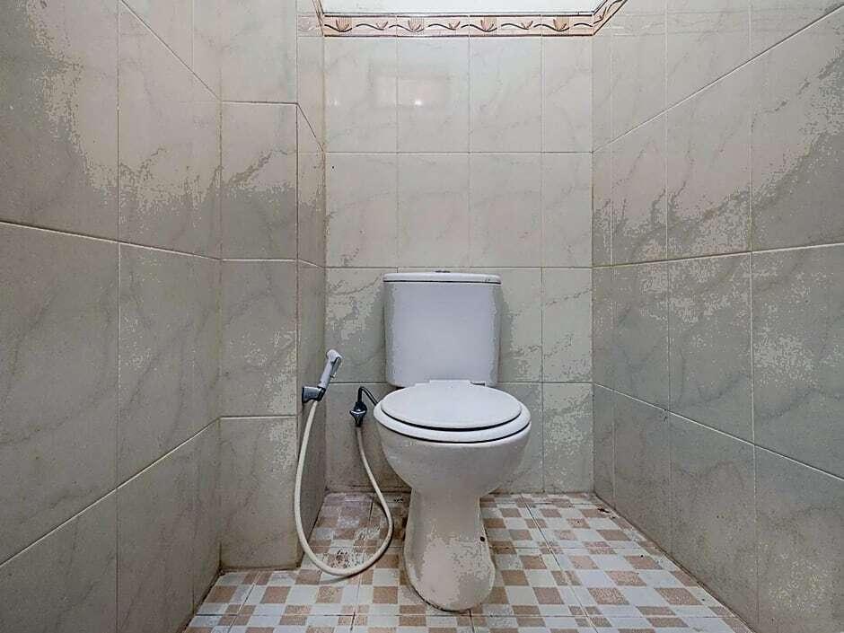 Депок: OYO Life 2807 Nusa Indah Kost Putri