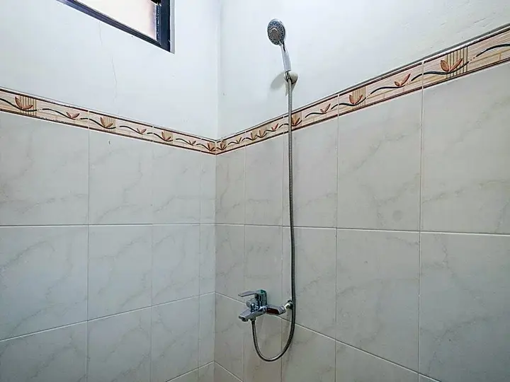 Депок: OYO Life 2807 Nusa Indah Kost Putri