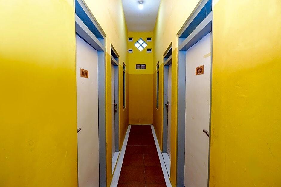 Суракарта: OYO Life 2867 Kos Kuning