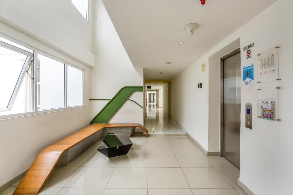 Тангеранг: OYO 3247 Afira Rooms Aeropolis