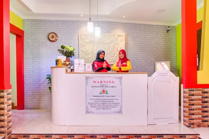 Чипанас: OYO 3418 Penginapan May Lindon Syariah
