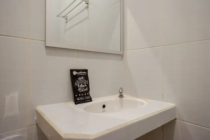 Батуретно: RedDoorz @ Jalan Wonosari KM.9