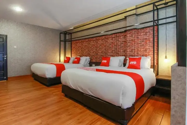 Медан: Capital O 3476 Millenium Inn