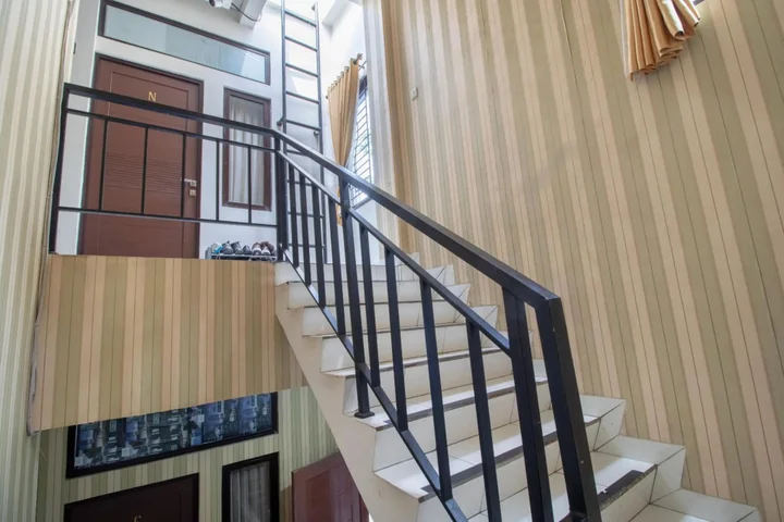 Караванг: OYO 3253 Sofia Residence Syariah