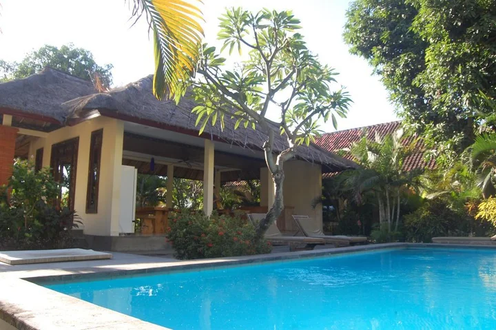 Бунутан: Star East Guest House