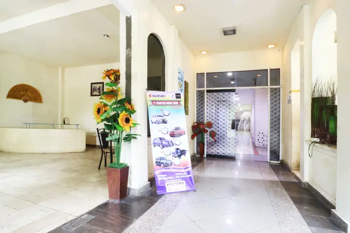 Джакарта: Wisma Gading Indah 1 by ZUZU