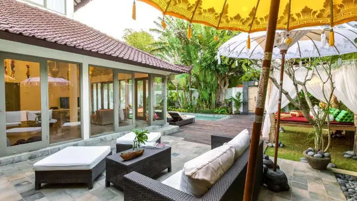 Luxury Villa Kudeta 300m BEACH and heart of Seminyak — фото 1