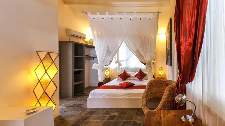 Luxury Villa Kudeta 300m BEACH and heart of Seminyak — фото 2
