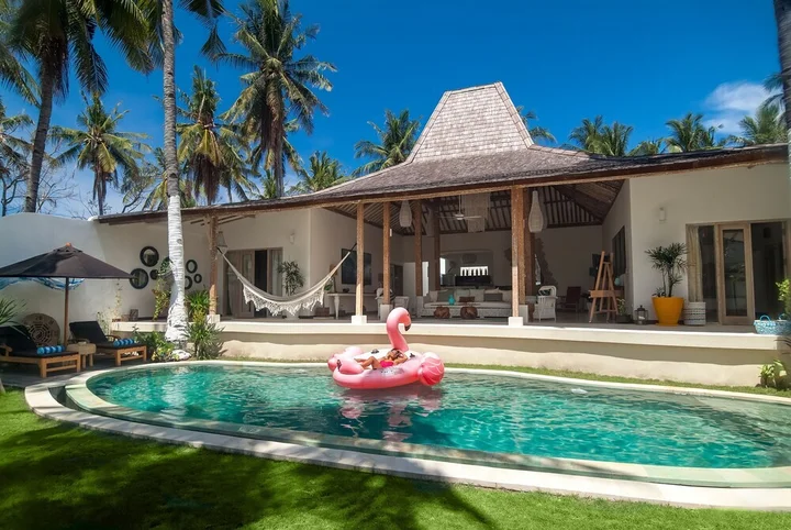 Гили Аир: De'Coco Villa and Suites