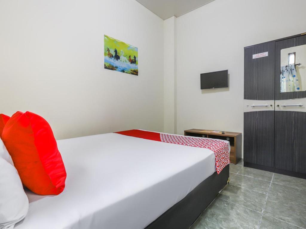 Баликпапан: OYO 3830 Dfarys Gh Syariah
