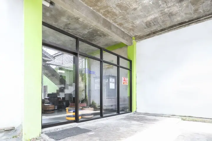 Баликпапан: OYO 3830 Dfarys Gh Syariah