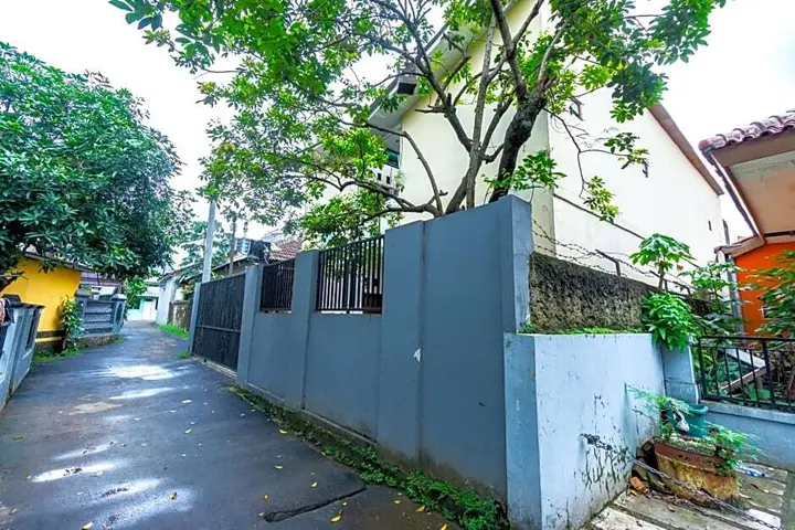 Депок: OYO Life 2420 Kost Luqman 1