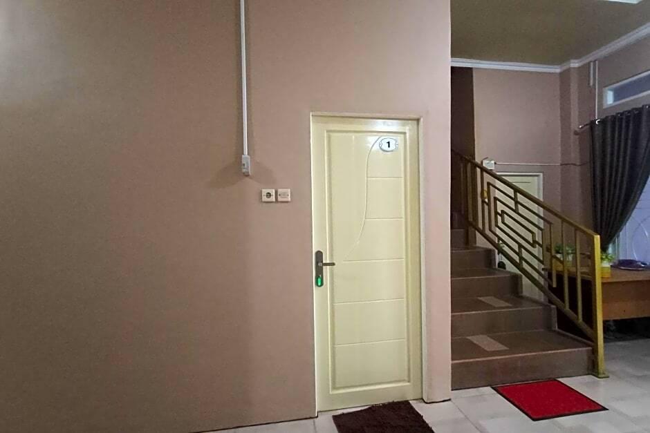 Банджармасин: SPOT ON 3525 Penginapan Magnolia Syariah