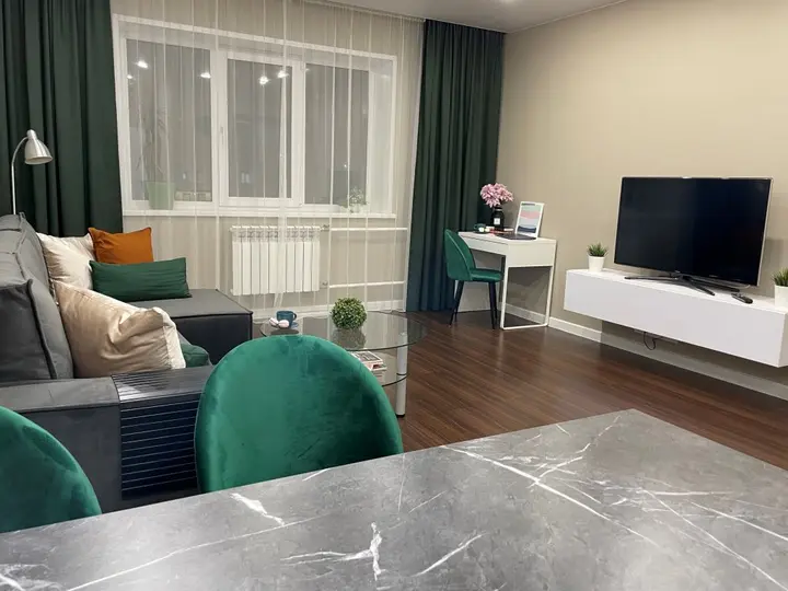Красноярск: Апартаменты Argentum Home Авиаторов 64