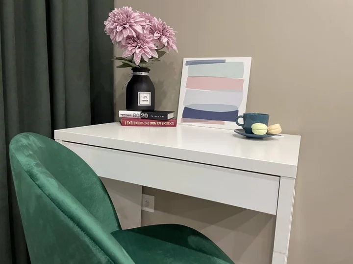 Красноярск: Апартаменты Argentum Home Авиаторов 64