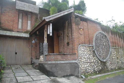 Унгасан: Villa Dayins