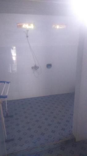 Озеро Тоба: Laster Jony's Guesthouse Samosir RedPartner