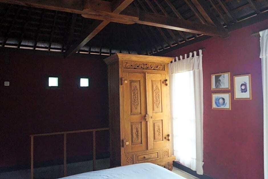 Сенджиги: Sasak Lebung Home