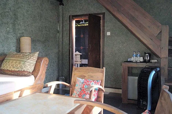 Сенджиги: Sasak Lebung Home