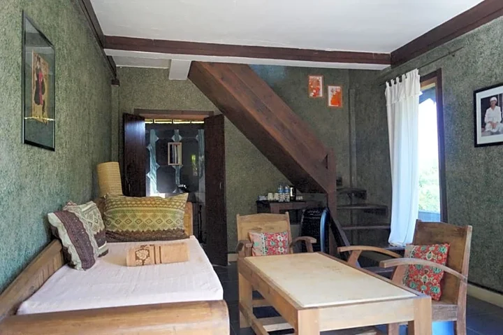 Сенджиги: Sasak Lebung Home