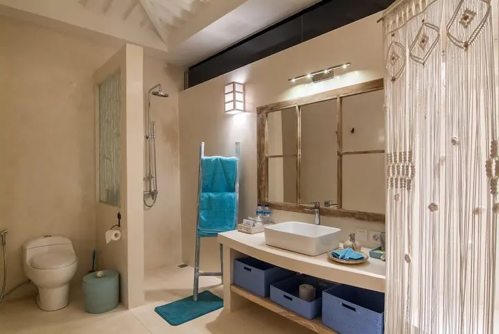 Гили Аир: De'Coco Villa and Suites