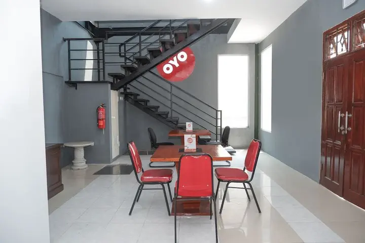 Семаранг: Ceria Homestay By OYO Rooms