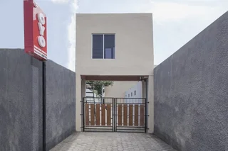 Депок: Eirini Family Homestay by OYO Rooms