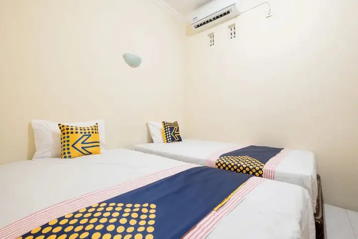 Батуретно: Rumah Nugraha Hotel Syariah by OYO Rooms