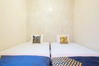 Батуретно: Rumah Nugraha Hotel Syariah by OYO Rooms