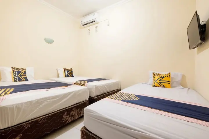 Батуретно: Rumah Nugraha Hotel Syariah by OYO Rooms