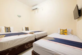 Батуретно: Rumah Nugraha Hotel Syariah by OYO Rooms