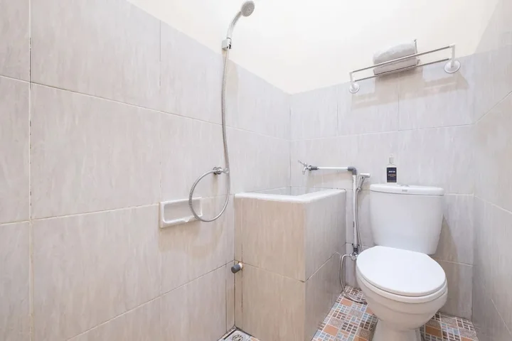 Батуретно: Rumah Nugraha Hotel Syariah by OYO Rooms
