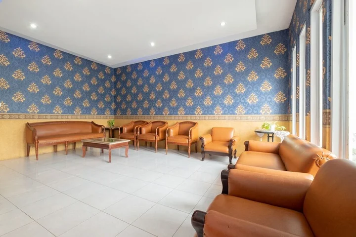 Батуретно: Rumah Nugraha Hotel Syariah by OYO Rooms
