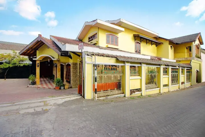 Hotel Mawar Saron 2 by OYO Rooms — фото 1