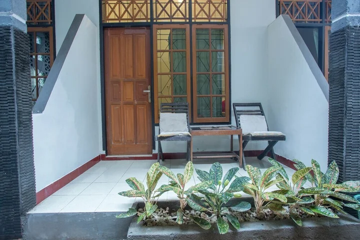 Сенджиги: Senggigi Hill View Homestay by OYO Rooms