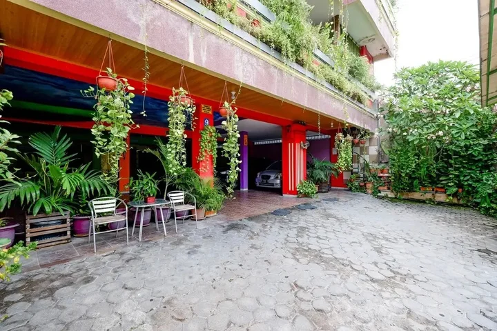 Суракарта: Wisma Daun by OYO Rooms