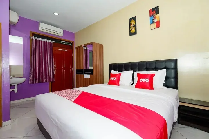 Суракарта: Wisma Daun by OYO Rooms