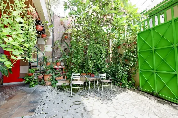 Суракарта: Wisma Daun by OYO Rooms