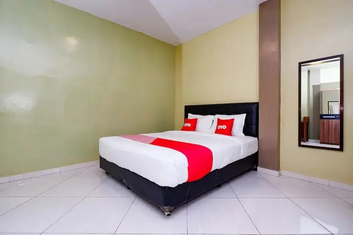 Суракарта: Wisma Daun by OYO Rooms