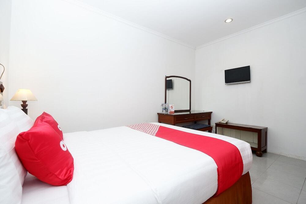 Клатен: Hotel Majestic Plaza Abc