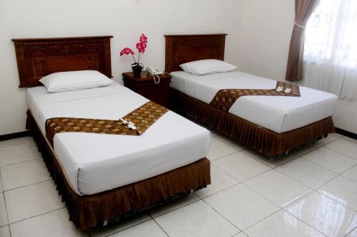Индрамаю: Hotel WIWI PERKASA 2