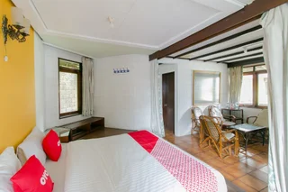 Чипанас: Koneng Hotel by OYO Rooms