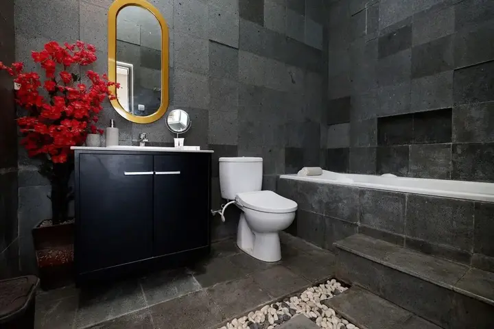 Суракарта: Erna's House Solo by OYO Rooms